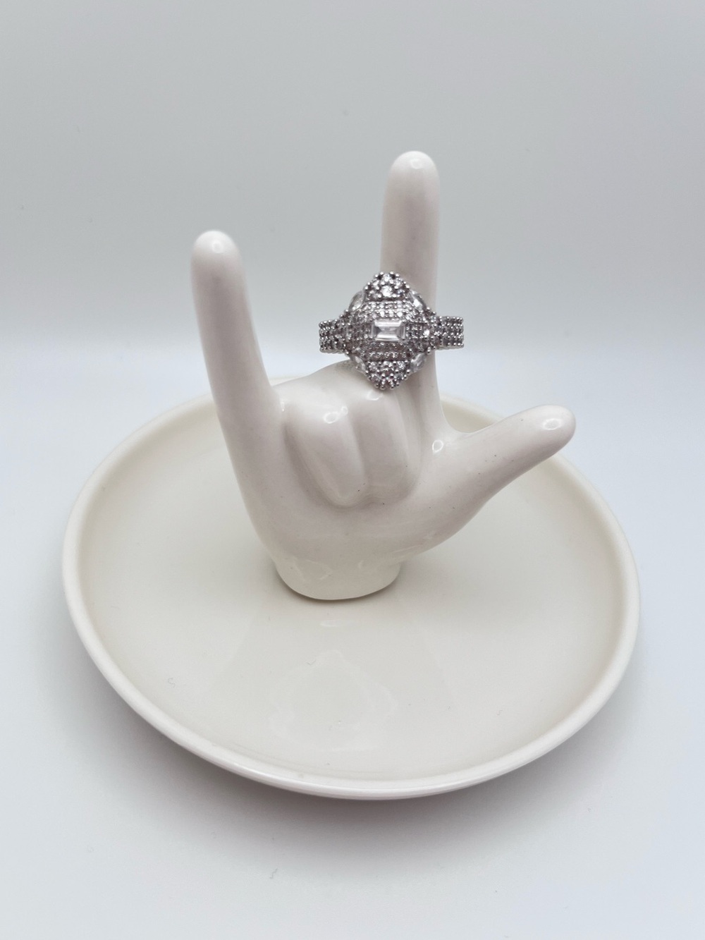 Bomb Party Ring - Dewdrop Dream - Size 8